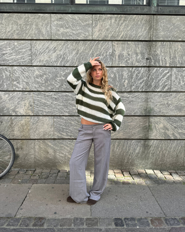 Gemütlicher leichter Strickpullover für lässigen Komfort