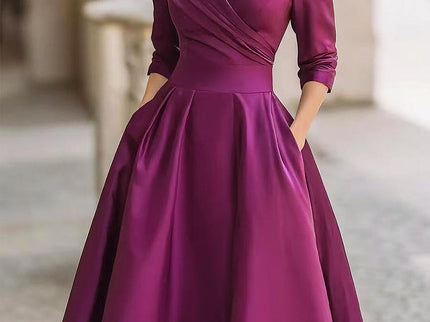Lea™ - Elegantes Midikleid mit Dezentem Glanz