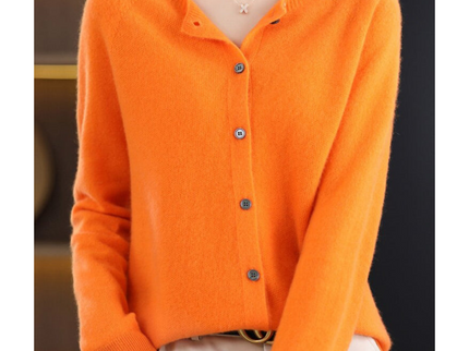 Luxuriöse Damen Strickjacke aus 100% Merinowolle mit O-Ausschnitt