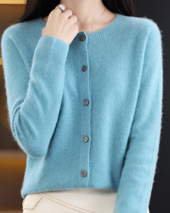 Luxuriöse Damen Strickjacke aus 100% Merinowolle mit O-Ausschnitt