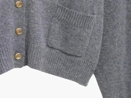 Leona | Strickjacke mit V-Ausschnitt