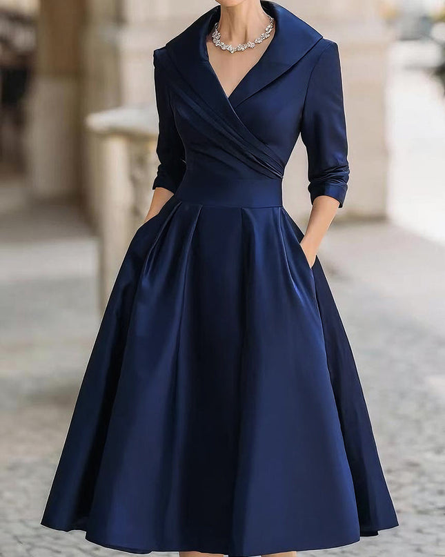 Lea™ - Elegantes Midikleid mit Dezentem Glanz