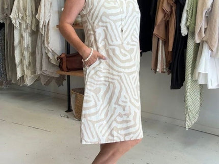 Solina™ – Kleid mit Rundhalsausschnitt und wunderschönem, bauchbedeckendem Print
