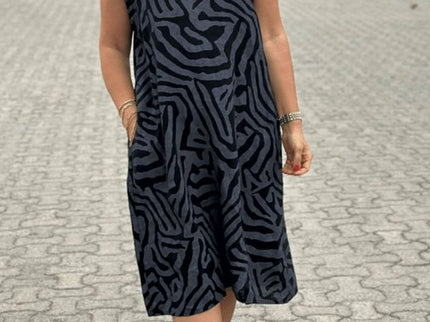 Solina™ – Kleid mit Rundhalsausschnitt und wunderschönem, bauchbedeckendem Print