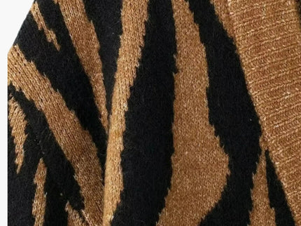 Berta | Zebra gestreiftes Strickzeug für Frauen