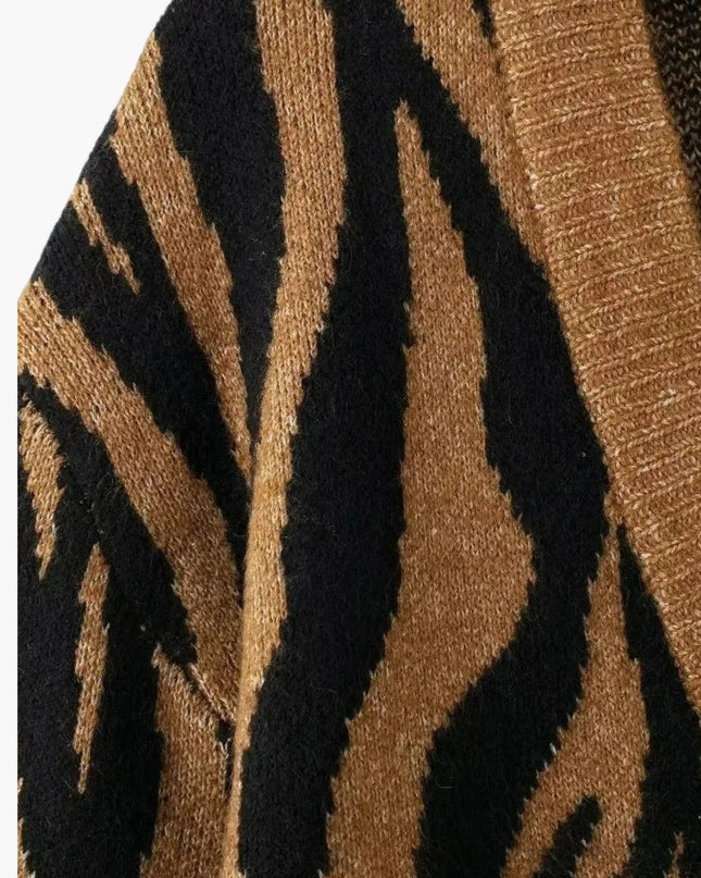 Berta | Zebra gestreiftes Strickzeug für Frauen