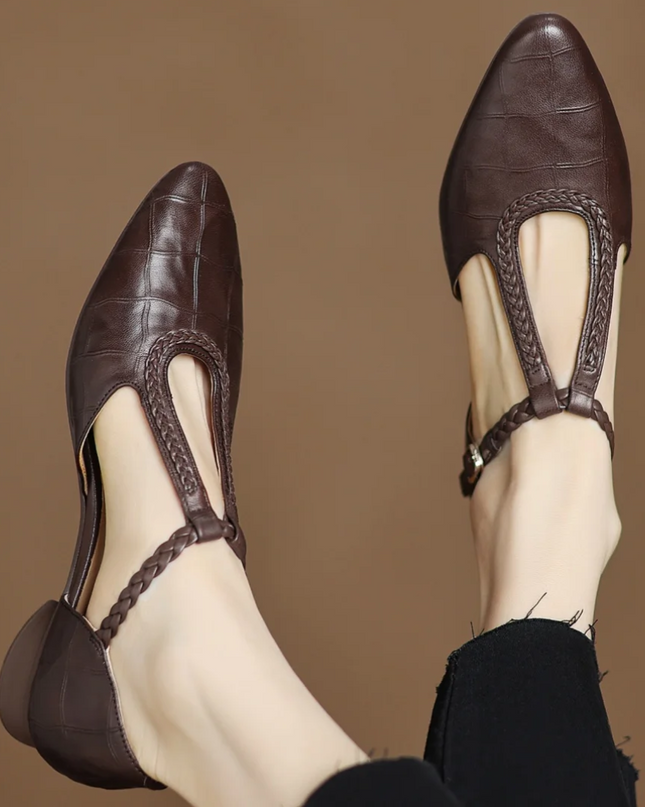 Astrid – Klassischer Lederschuh mit geflochtenem T-Riemen
