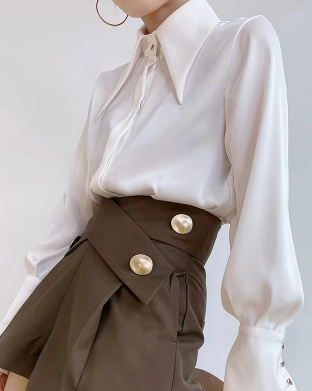 Aenora | Damen Satinbluse einfarbig – Elegante Langarmbluse mit Modernem Kragen & Knopfmanschetten für Büro & Alltag