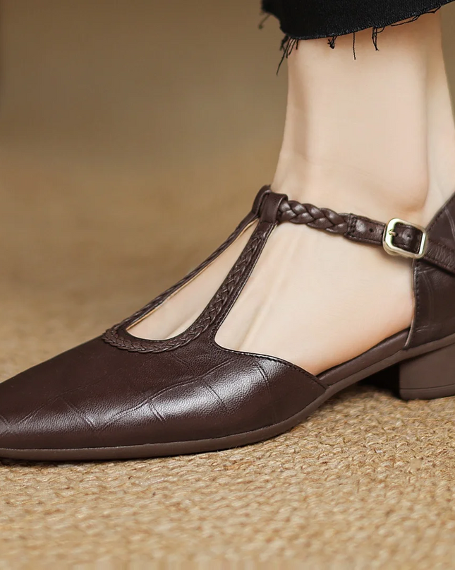 Astrid – Klassischer Lederschuh mit geflochtenem T-Riemen