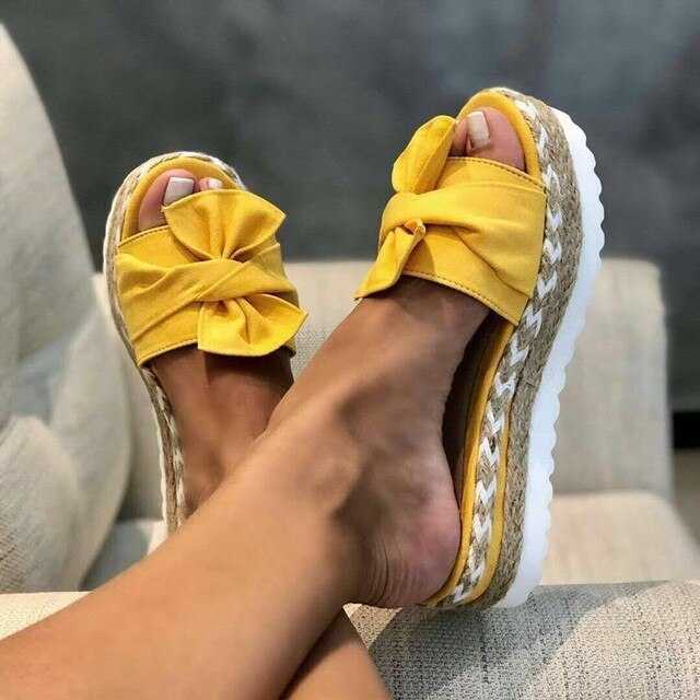 Orthopädische Sandalen für Damen