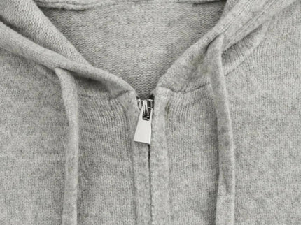 Kornelia | Strickjacke mit Kapuze und Reißverschluss