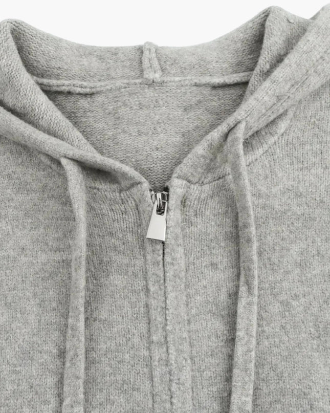 Kornelia | Strickjacke mit Kapuze und Reißverschluss