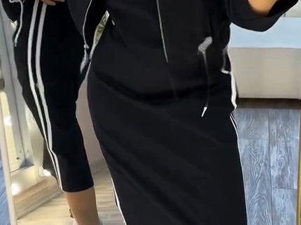 Feyra™ - Lässiges und Stilvolles Set mit Rundhalsausschnitt-Kleid und Jacke für Damen