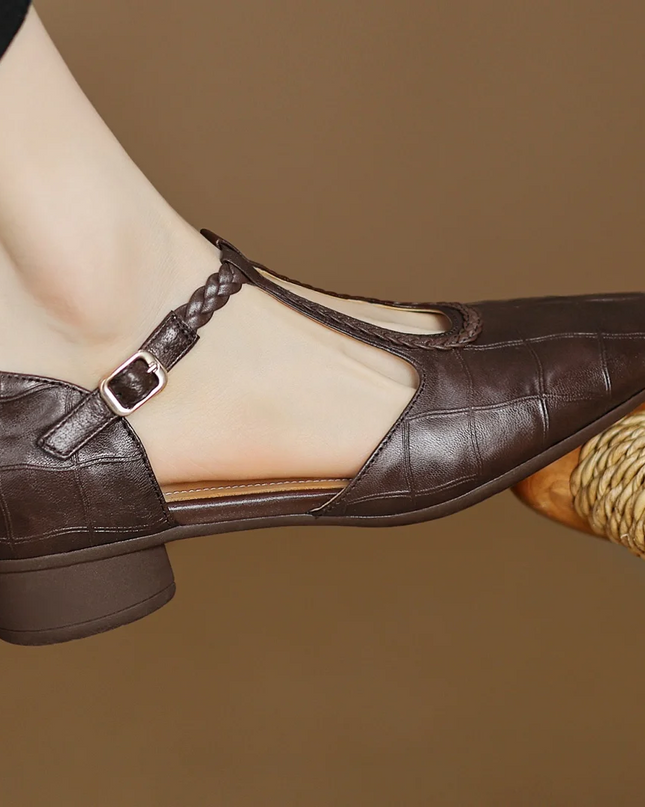 Astrid – Klassischer Lederschuh mit geflochtenem T-Riemen