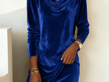 Frosina – Ausgestelltes Samtkleid