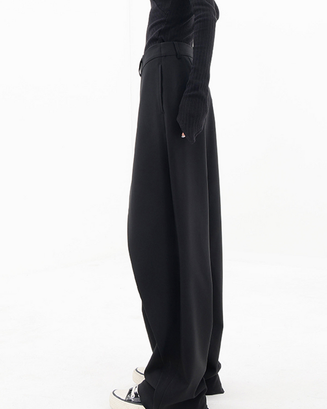 Vera | Übergroße Hose mit Doppelknoten-Detail