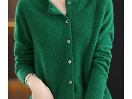 Luxuriöse Damen Strickjacke aus 100% Merinowolle mit O-Ausschnitt