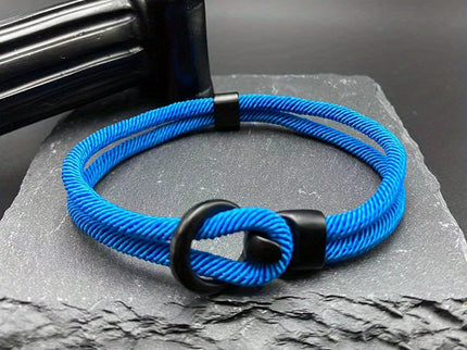 Stilvolles handgefertigtes Seilarmband für Männer - perfekt für einen lässigen Herbstlook!