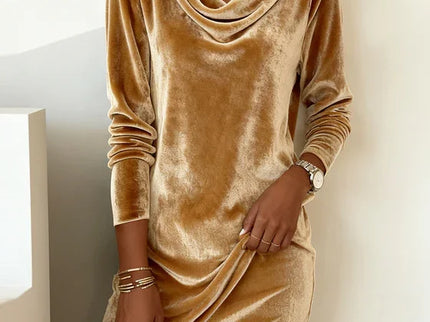 Frosina – Ausgestelltes Samtkleid
