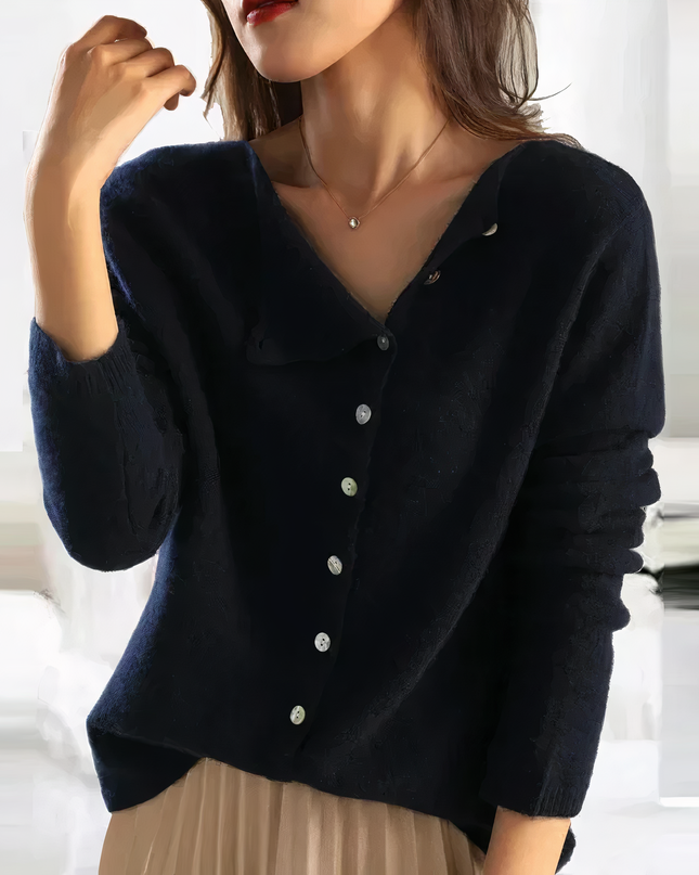 Modische Strickjacke mit Knopfverschluss - Arleth