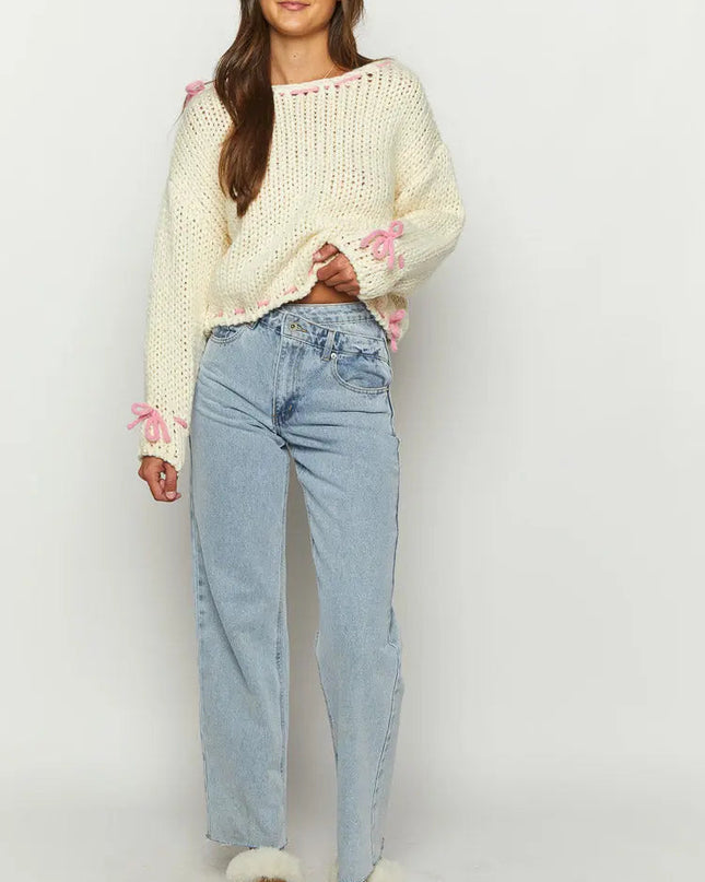 Bea | One Shoulder Chunky Knit Pullover mit rosa Kontrastband Schleife Akzente