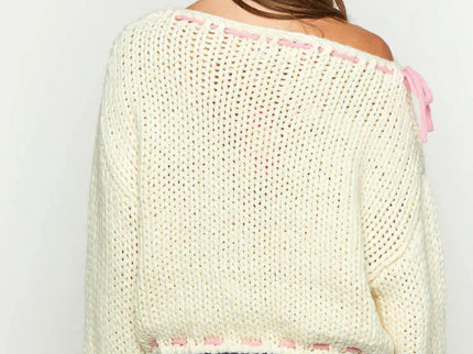 Bea | One Shoulder Chunky Knit Pullover mit rosa Kontrastband Schleife Akzente