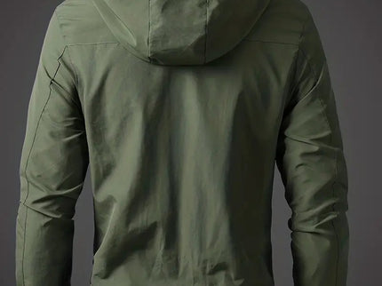 Leichte Outdoorjacke mit Kapuze und Windschutz für Alltag & Freizeit