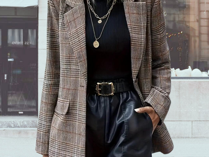 Stilvoller karierter Blazer für Frauen - perfekt für einen lässigen Look!