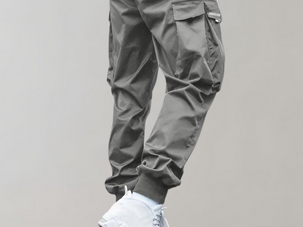Sommerfeld™ | Herren Cargo Jogginghose – Lila Streetwear-Hose mit Reißverschlusstaschen & Bündchen