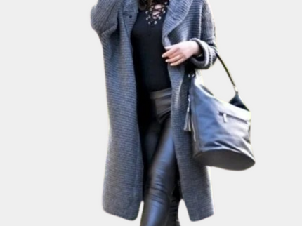 Claudia - Kuschelige Strickjacke mit Kapuze für Frauen