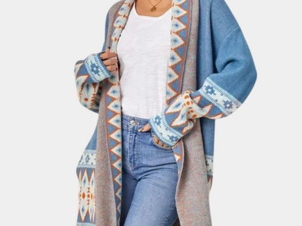 Trendige Damenstrickjacke im Boho-Stil für einen unbeschwerten Look
