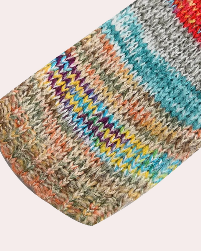 Lina - Lebendige Strickjacke für Damen mit modischem V-Ausschnitt