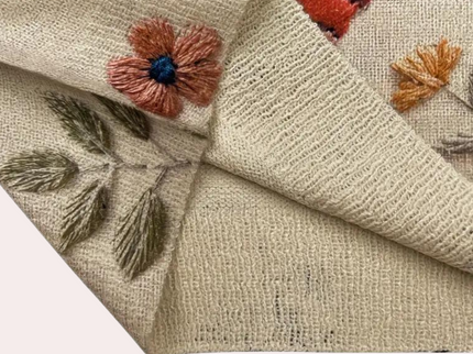 Amira - Stylischer Pullover für Frauen