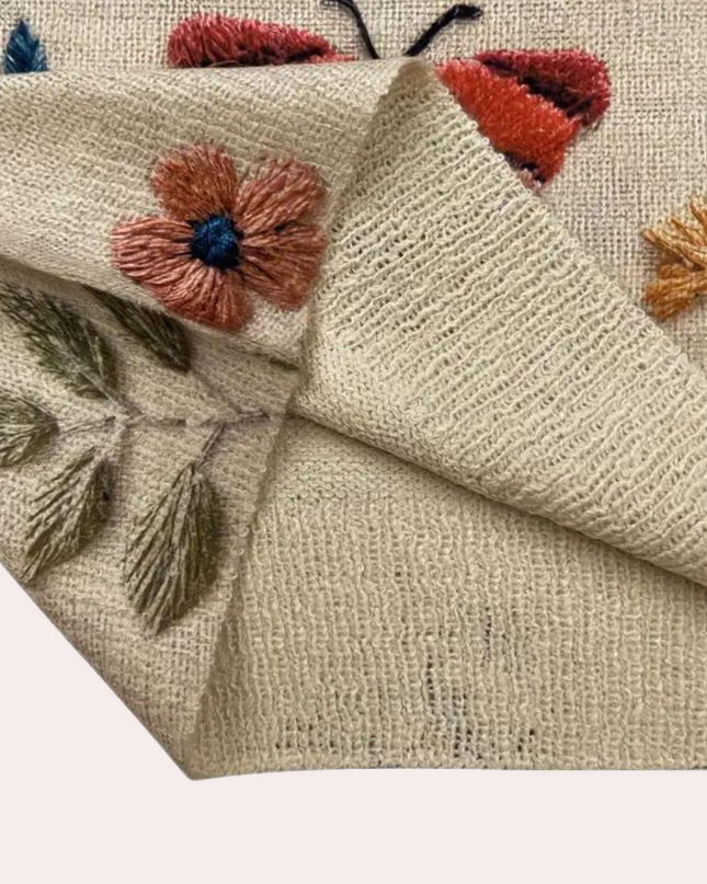 Amira - Stylischer Pullover für Frauen