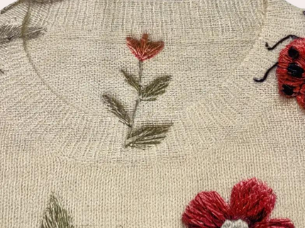 Amira - Stylischer Pullover für Frauen