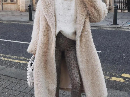 TARA - Eleganter Plüsch-Wintermantel für Damen