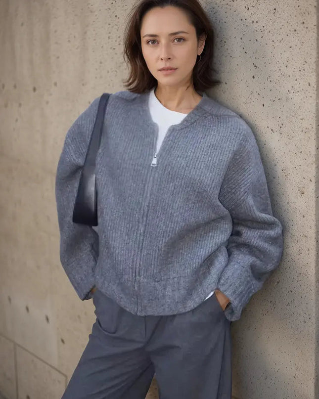 Mia | Strickjacke mit Langarm und Reißverschluss
