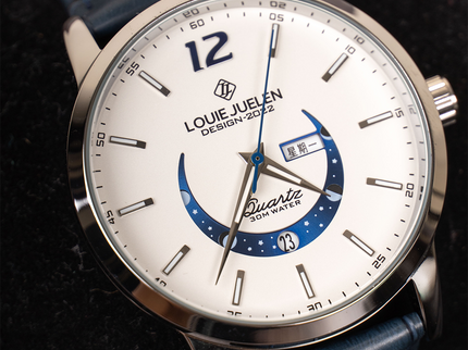 Elegante Uhr mit Mondphase