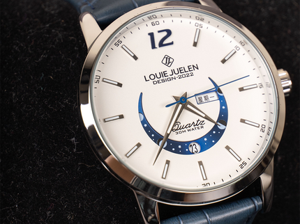 Elegante Uhr mit Mondphase
