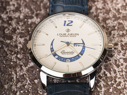 Elegante Uhr mit Mondphase