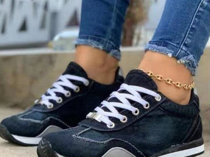 Trendige Sheen-Denim-Sneakers für Damen für einen lässigen Look
