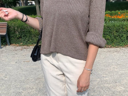 Gerippter Strickpullover mit Kragen