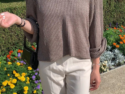 Gerippter Strickpullover mit Kragen