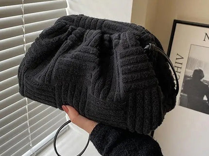 Sabrina - Elegante und funktionelle Handtuchtasche für Frauen