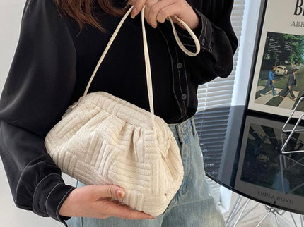 Sabrina - Elegante und funktionelle Handtuchtasche für Frauen