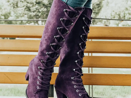 LEONA - Stylische Damenstiefel mit stabilen Absätzen