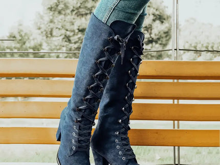 LEONA - Stylische Damenstiefel mit stabilen Absätzen
