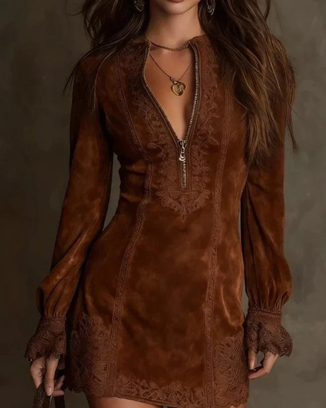 Gina™ – Kurzes Kleid aus Wildleder mit Spitze – Feminin & Saffiniert