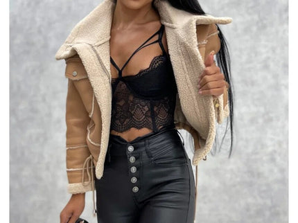 Kurze Lederjacke mit Teddyfutter