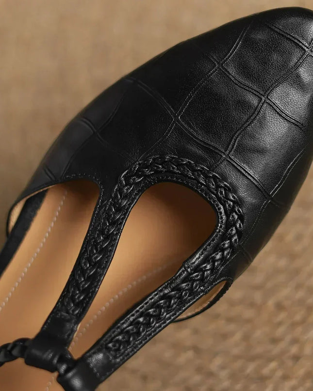 Astrid – Klassischer Lederschuh mit geflochtenem T-Riemen